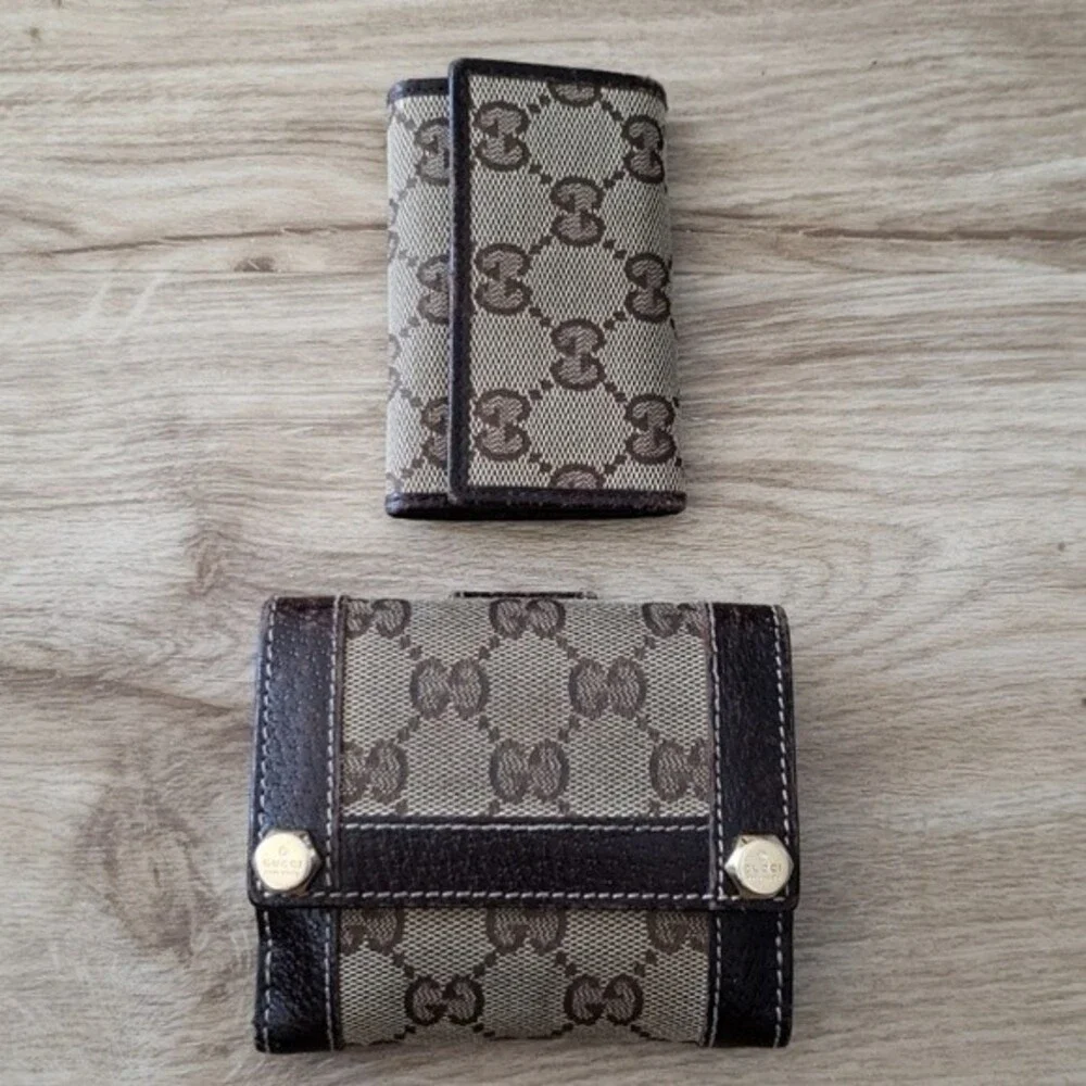 Gucci Brown Guccisima Chic Edgy Feminine Y2K Classic Wallet and Key Holder Set
